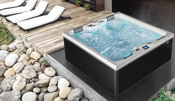 Modern Square Hydrotherapy Spa